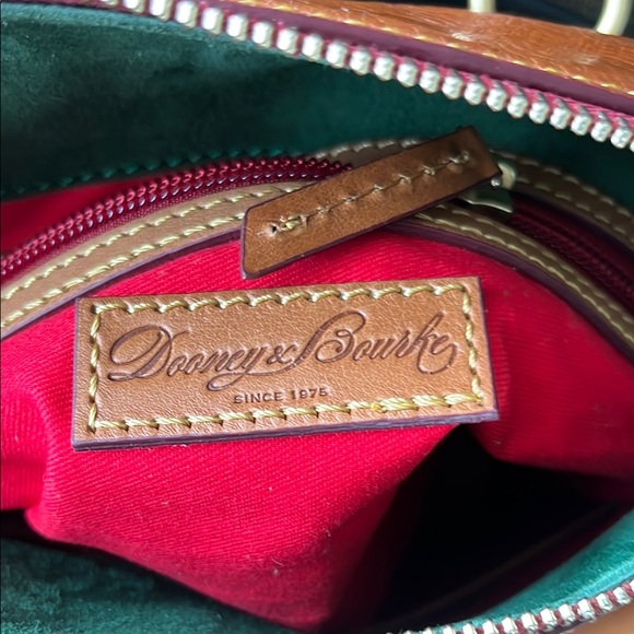 👜 Dooney & Bourke Vtg Florentine Leather Satchel with Gold Hardware  10x9x4.5” - Picture 3 of 17